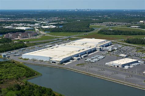 Publix warehouse distribution center. Things To Know About Publix warehouse distribution center. 
